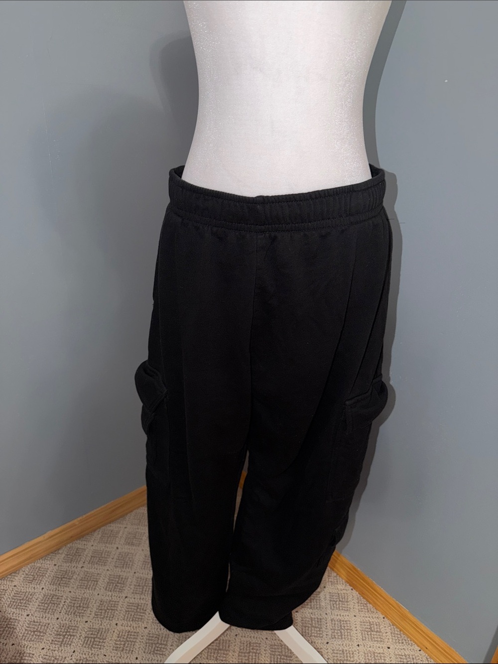 Garage Women’s Cargo Sweats